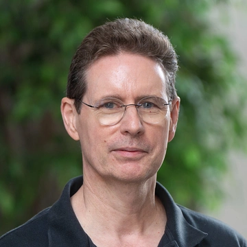 Headshot of Christopher Alberts.