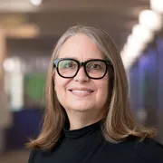 Headshot of Linda Parker Gates.