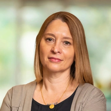 Headshot of Grace Lewis.