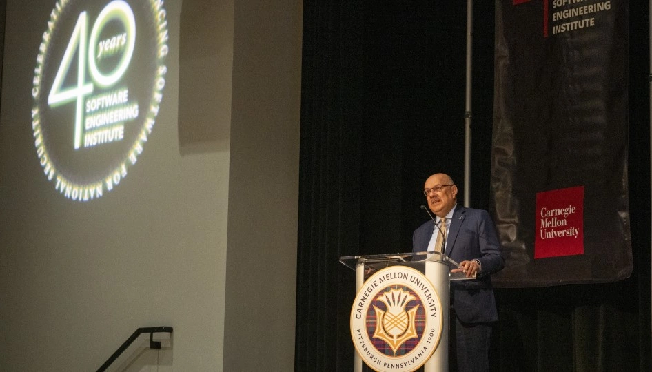 CMU President Farnam Jahanian addresses the SEI 40th anniversary celebration.