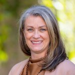 Headshot of Eileen Wrubel.