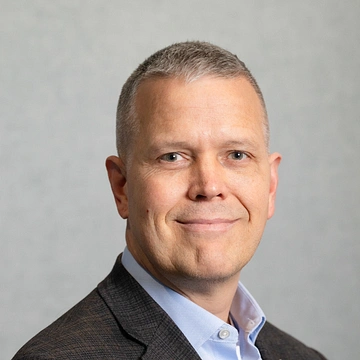 Headshot of John Yarger.