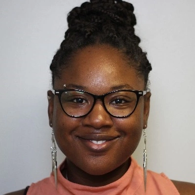 Headshot of Ebonie McNeil.