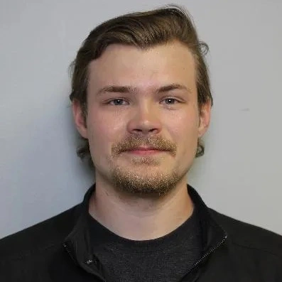 Headshot of Elias Miller.