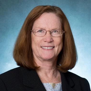 Headshot of Elizabeth Hight.