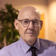 Headshot of Bill Pollak.