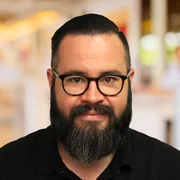 Headshot of Joe Tammariello.