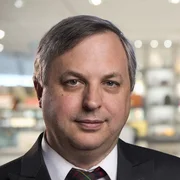 Headshot of Kevin Fall.