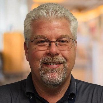 Headshot of Keith Korzec.