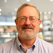 Headshot of Richard Turner.